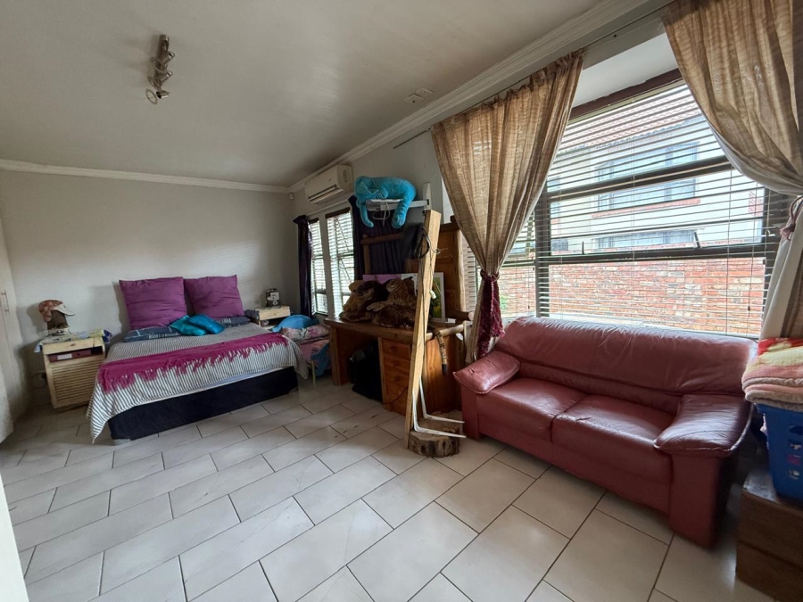 2 Bedroom Property for Sale in Waterval East North West